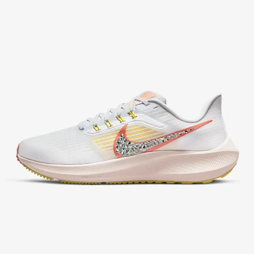 Air Zoom Pegasus 39 (White/Orange)