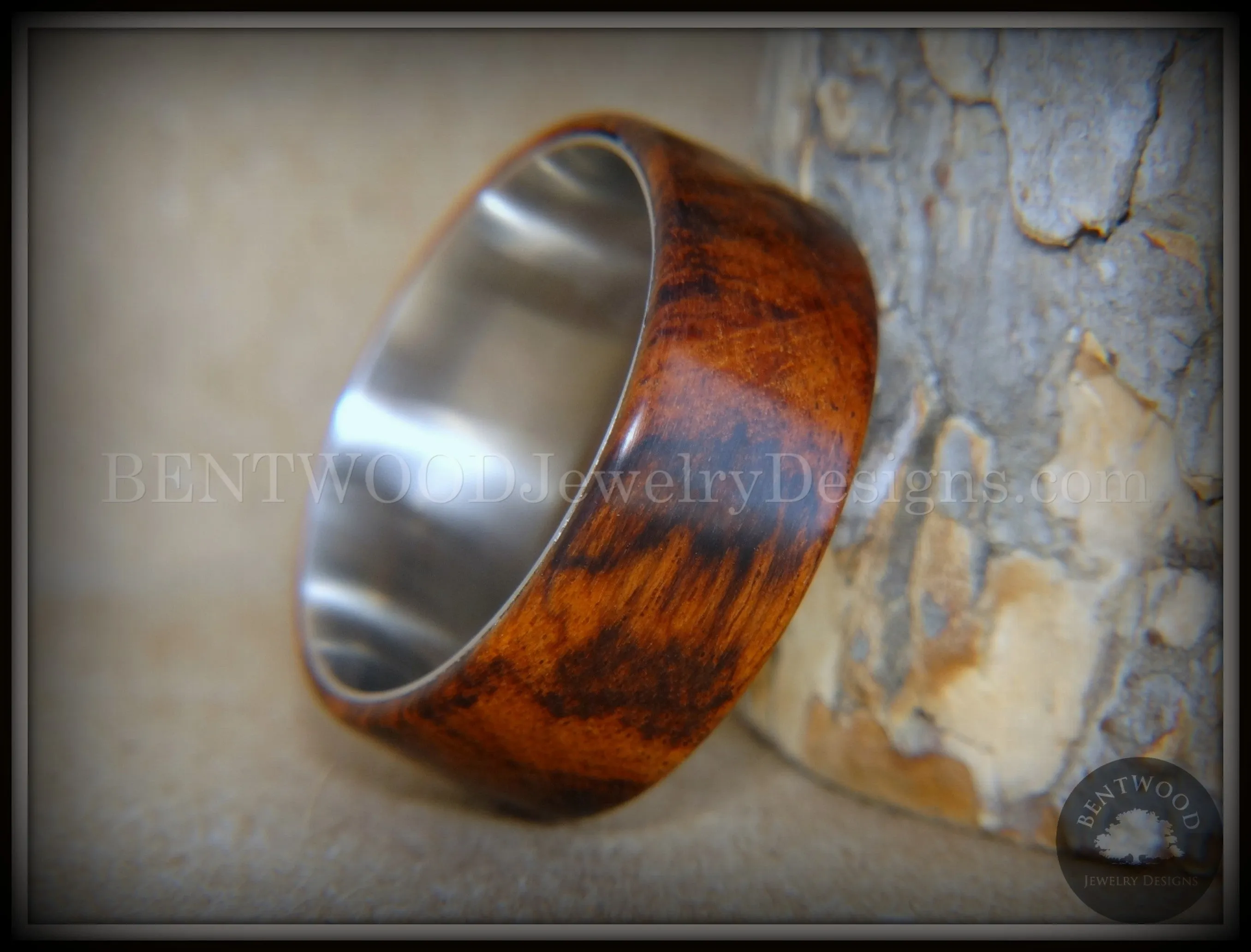 Bentwood Ring - Snake-Skin Snake Wood Ring on Titanium Steel Comfort Fit Metal Core     ***  Limited Supply  ***