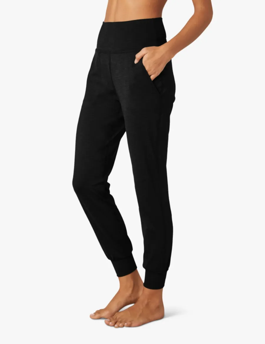 Beyond Yoga Heather Rib Midi Jogger