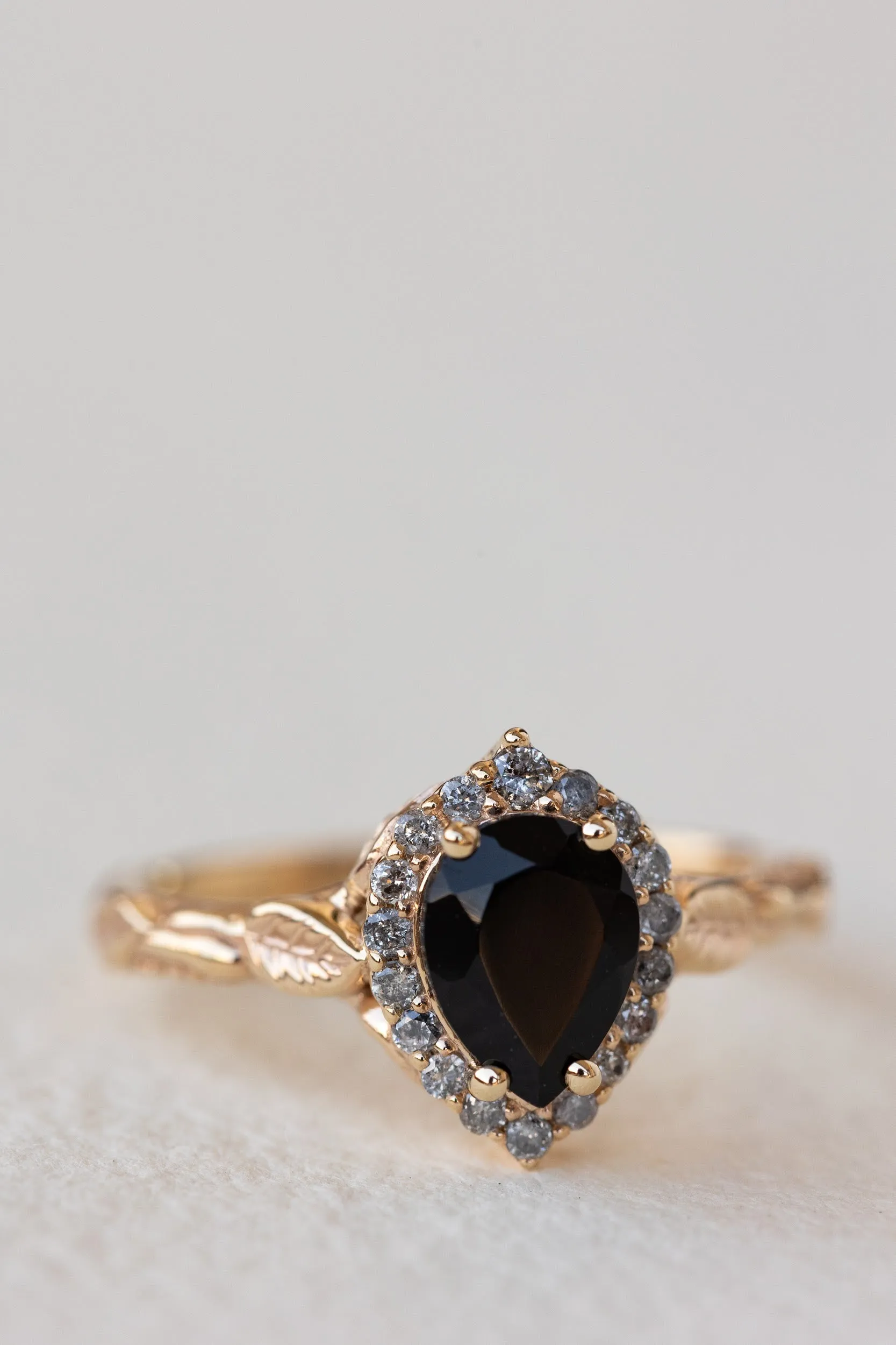 Black spinel with salt and pepper diamonds halo engagement ring / Florentina