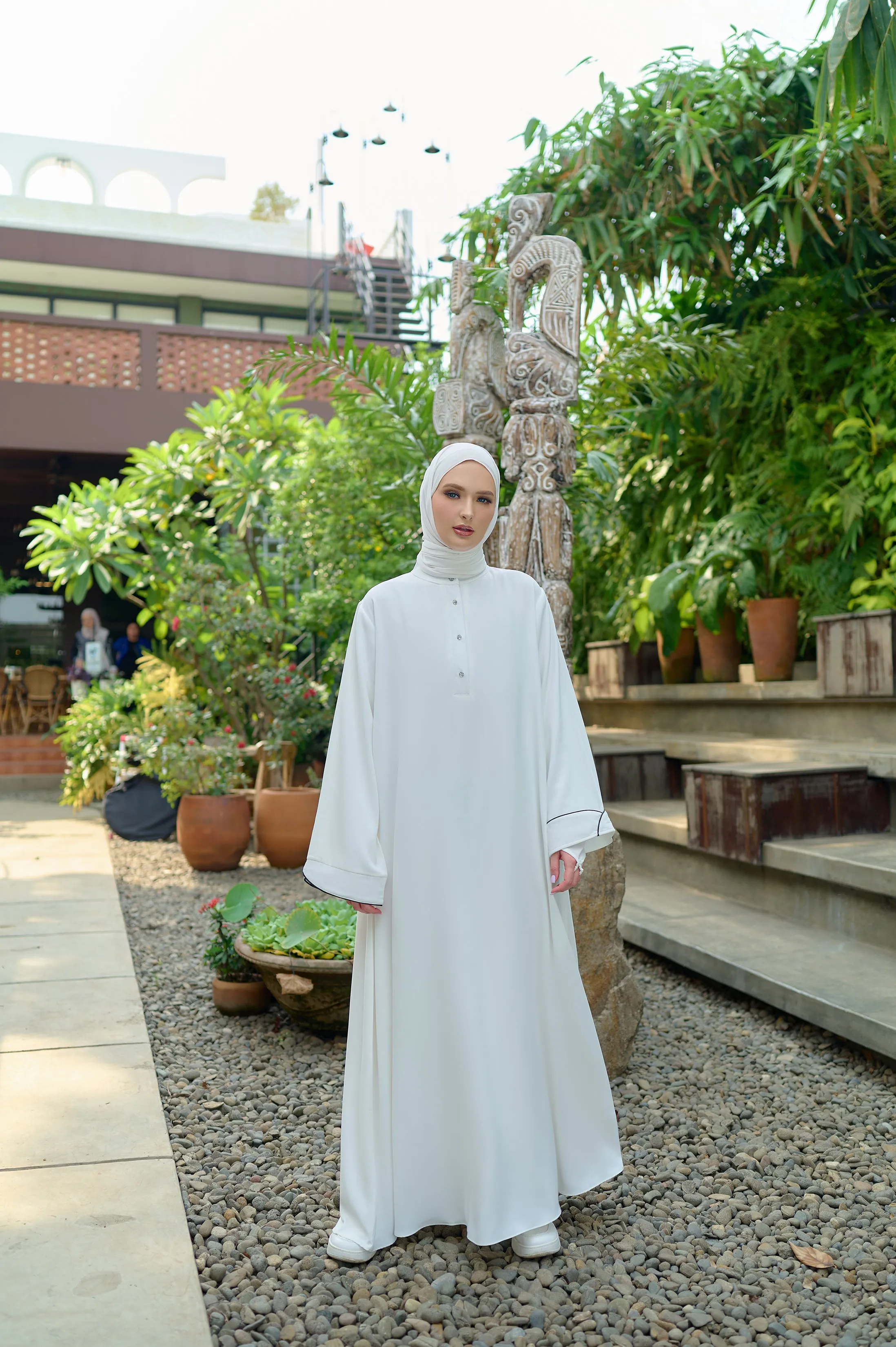 BM x Testimo: Aurelia Abaya