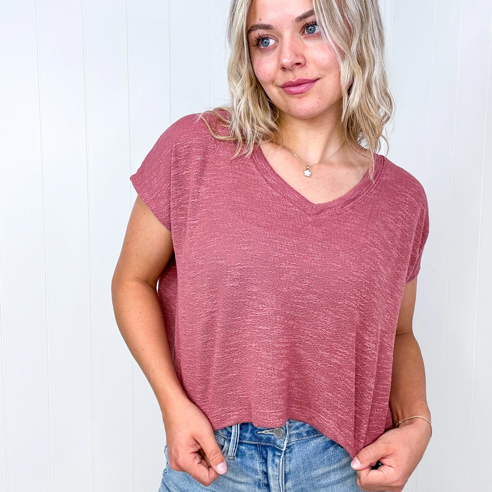 Classic Comfort Slub V Neckline Short Sleeve Top in Winter Rose