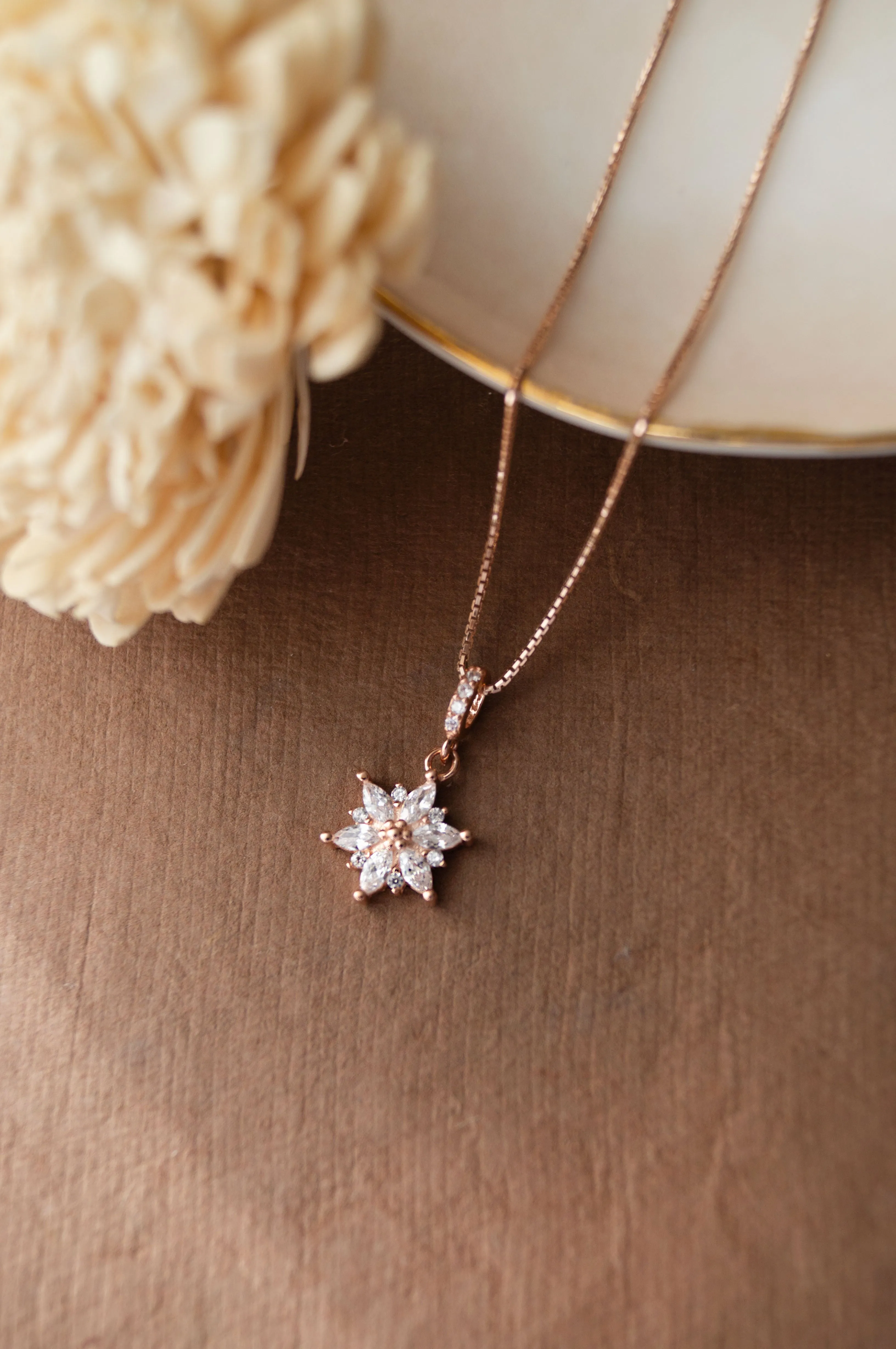 Flowery Sunflower Garland Rose Gold Plated Sterling Silver Pendant