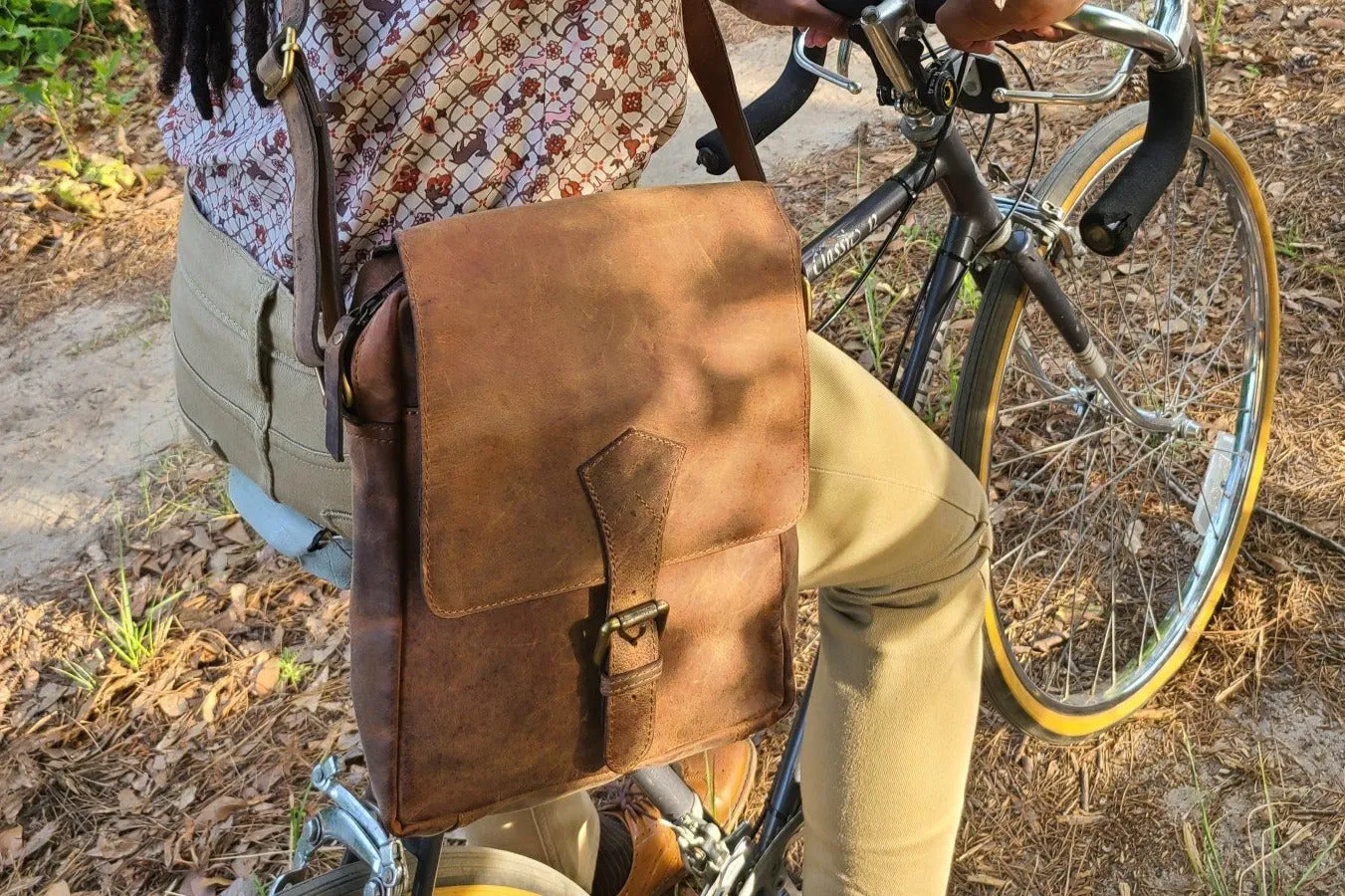 Full-grain Buffalo Leather Sling Messenger Bag - Expresso Brown