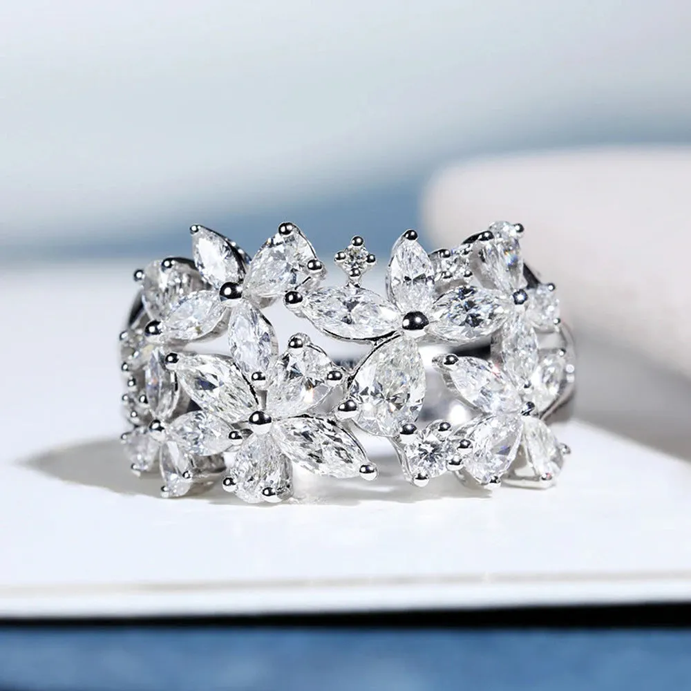 Luxurious Full Petal Zircon Rings: The Perfect Accessory for Your Special Day!