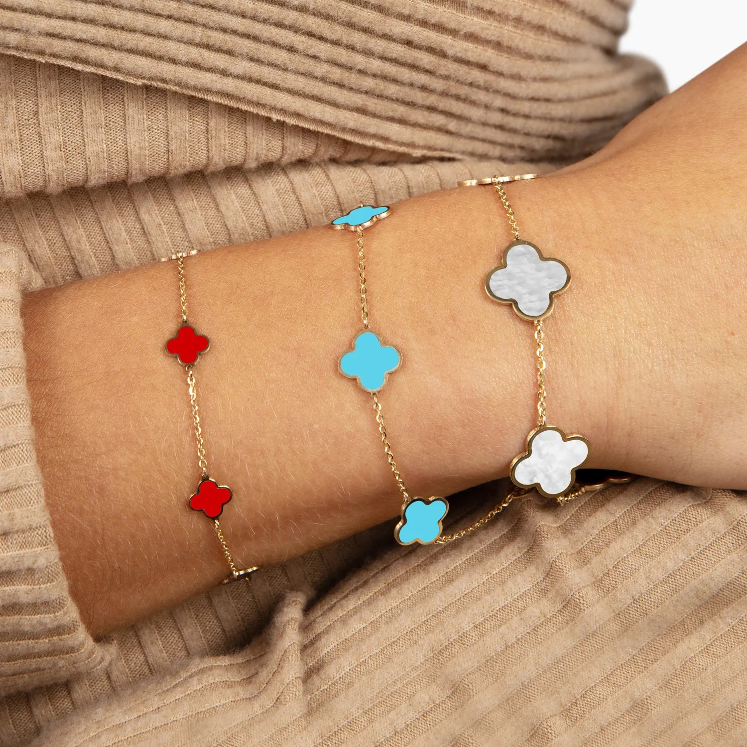 Mini Coral Clover Bracelet