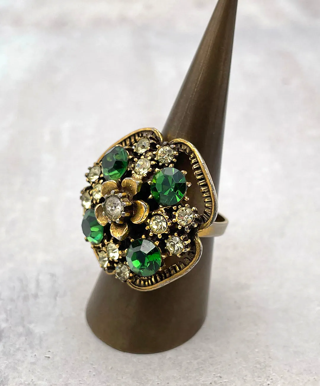 【USA輸入】ヴィンテージ FLORENZA フラワー グリーン ビジュー リング/Vintage FLORENZA Flower Green Bijou Ring