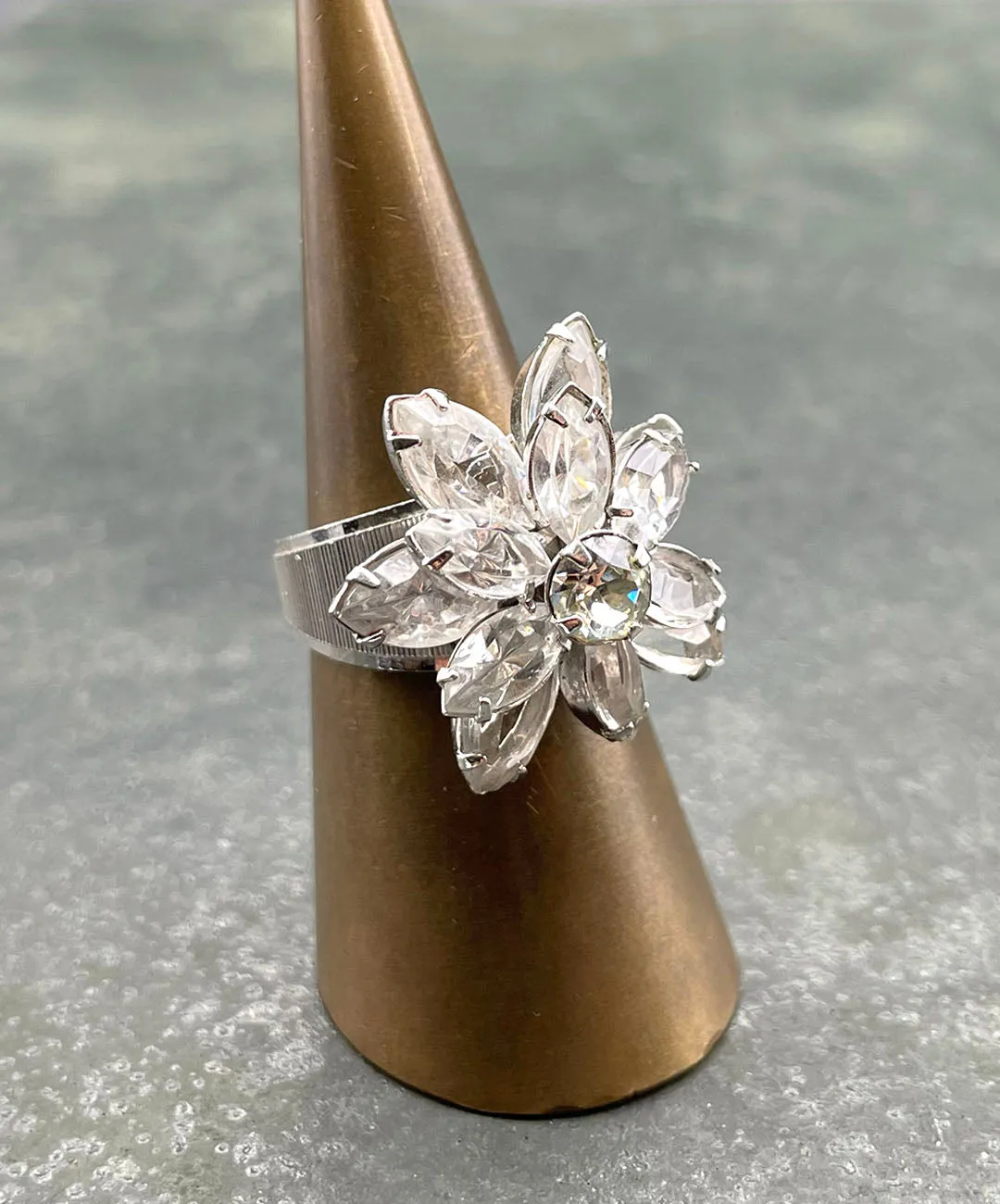 【USA輸入】ヴィンテージ クリアビジュー フラワー リング/Vintage Clear Bijou Flower Ring