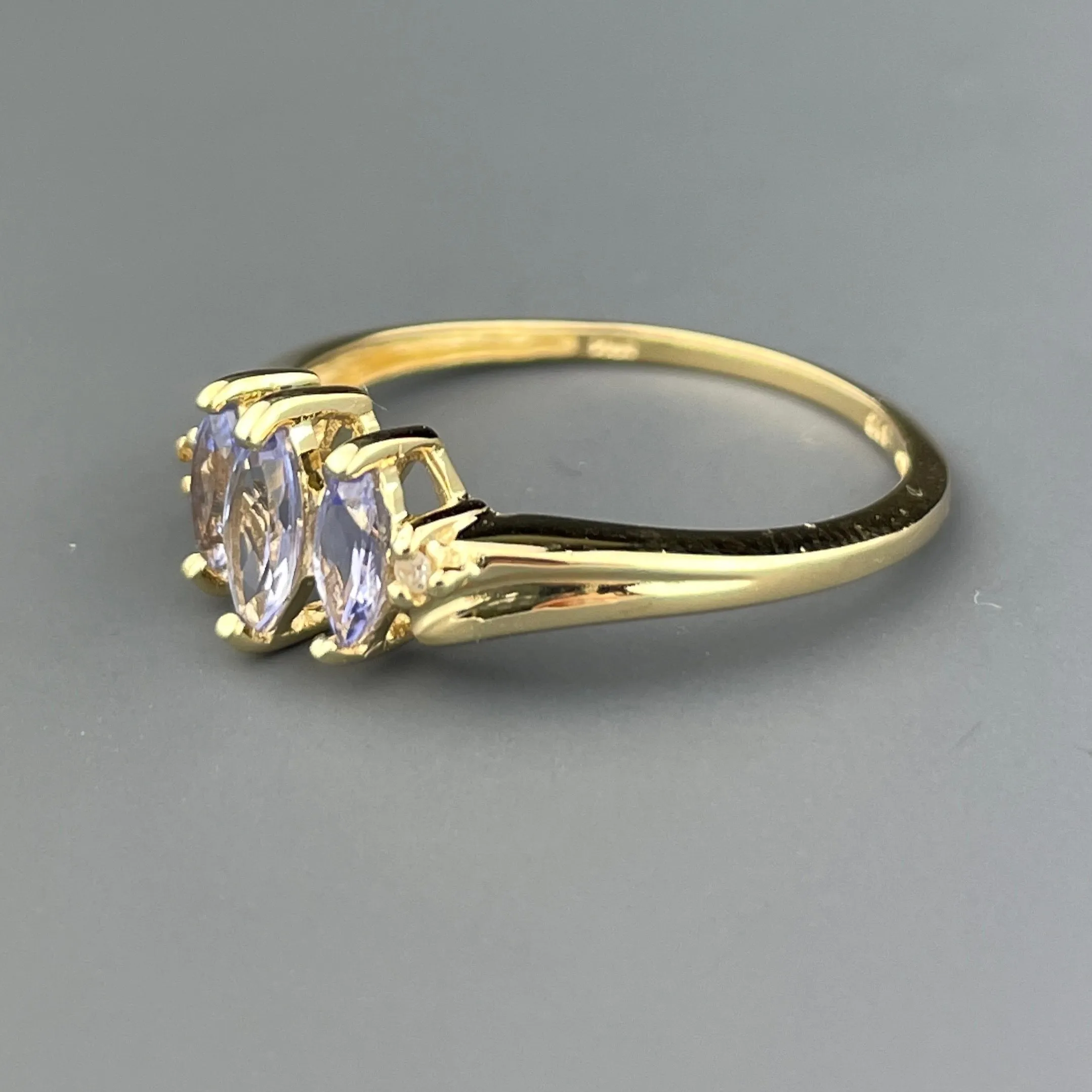 Vintage 10K Gold Diamond Tanzanite Three Stone Ring, Sz 6 3/4